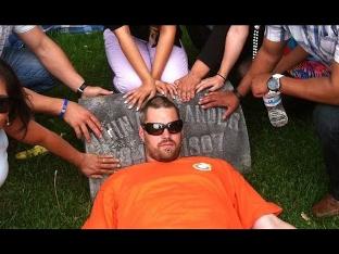 bill johnson grave soaking.jpg